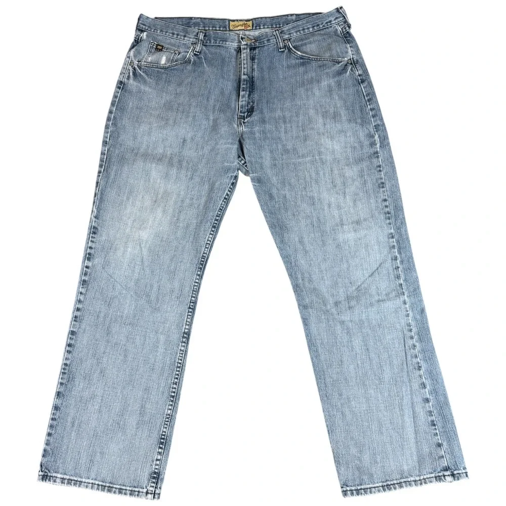 Wrangler 20X Jeans Mens 40x34 Blue Denim Straight Leg‎ Light Wash Distressed
